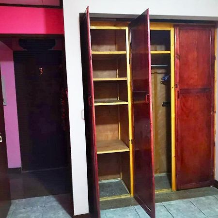 Airport Traveler'S Home Alajuela Ngoại thất bức ảnh