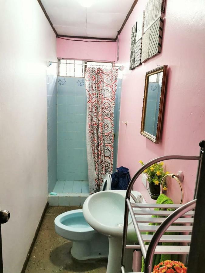 Airport Traveler'S Home Alajuela Ngoại thất bức ảnh