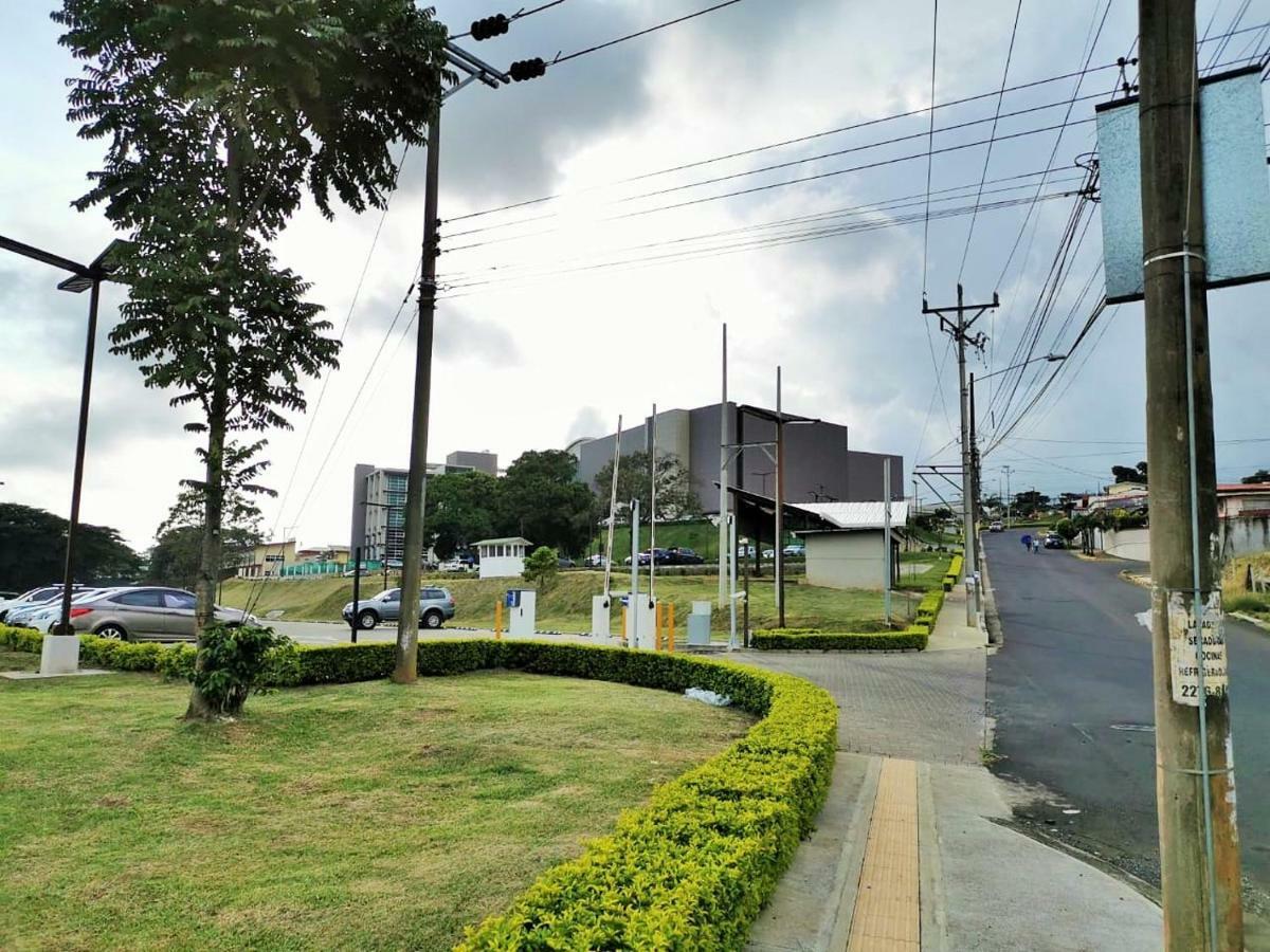 Airport Traveler'S Home Alajuela Ngoại thất bức ảnh